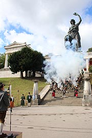 Böllerschießen vor der Bavaria - Oktoberfest-Landesschießen am 3.10.2016 (©Foto:Martin Schmitz)